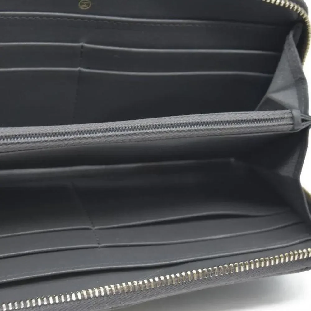Chanel 2021 Interlocking CC Logo Continental Wallet